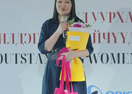 SELENGE Chuluunkhuu, Top Miner of Mongolia, Senior Administrative Officer of Dayan, was selected as the " OUTSTANDING WOMAN in Support Services Award 2023” in Outstanding Women in Mining Event.