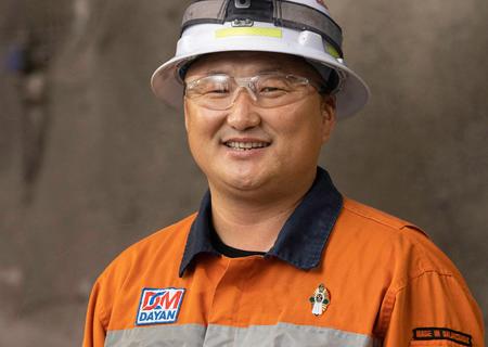 DAYAN Family: Mine CAPTAIN - Mongolian Top Miner, MUNKHBAATAR Ganbaatar